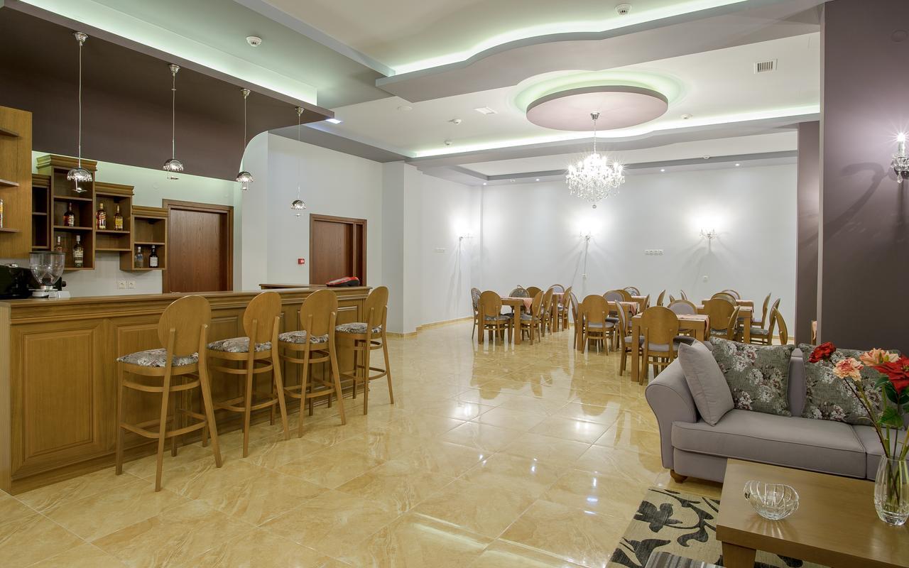 Hotel Anna Ioannina Exterior photo